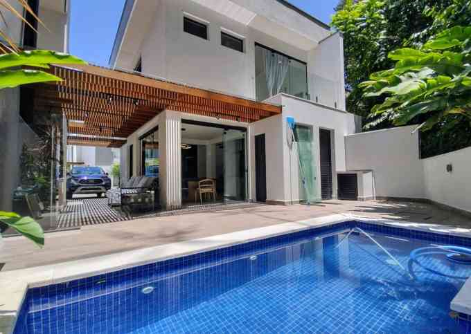 Casa praia Maresias - 04 Suítes (C-03) sendo 01 suíte no térreo