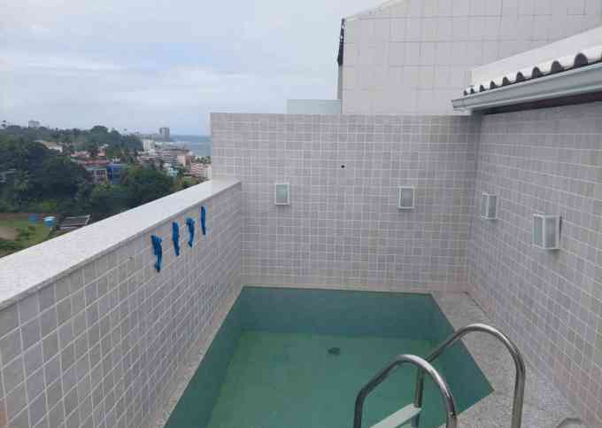COBERTURA APART HOTEL COM PISCINA PARTICULAR