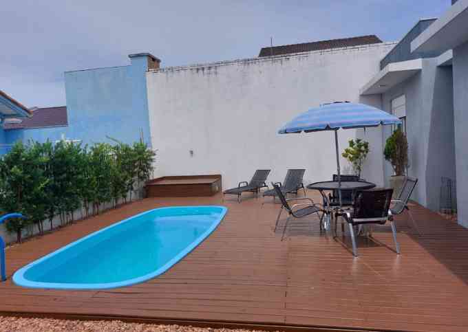 CASA ESPAÇOSA COM PISCINA EM CAPAO DA CANOA